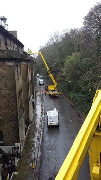 High reach gutter clearance